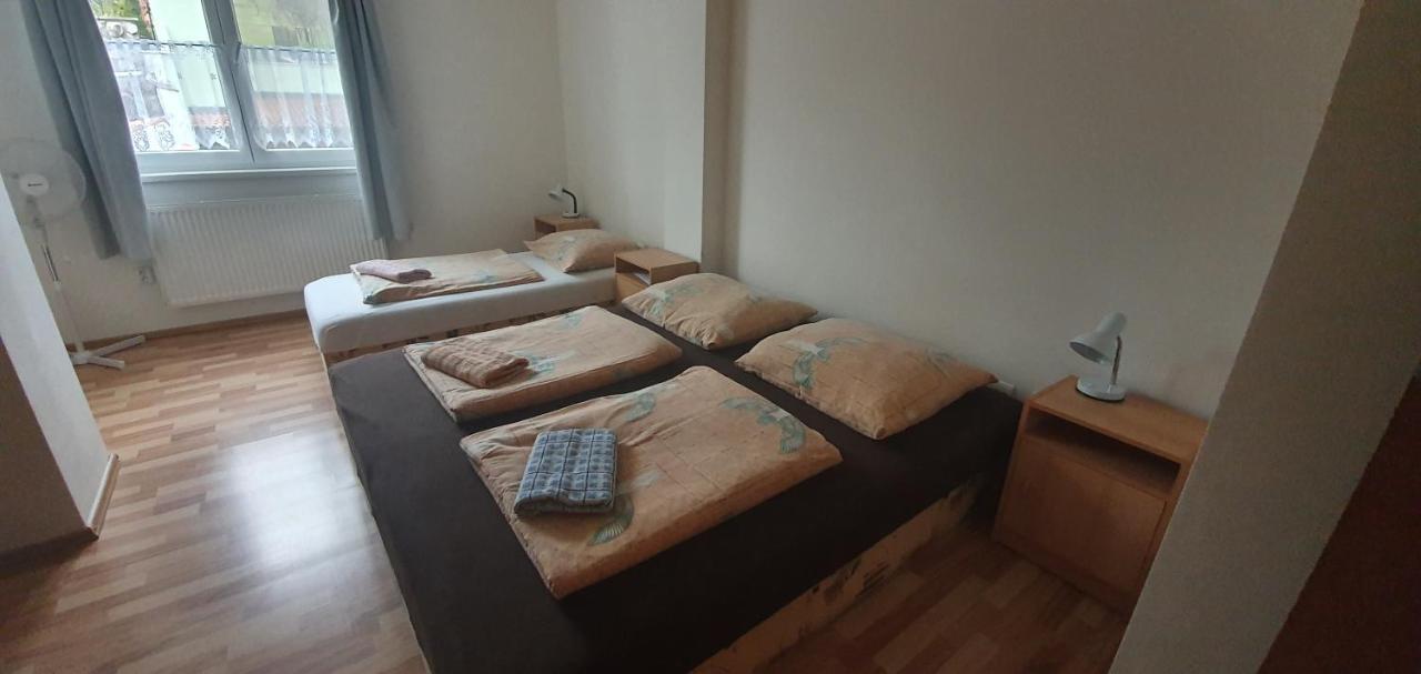 Pod Vinici Hotel มิคูลอฟ ภายนอก รูปภาพ